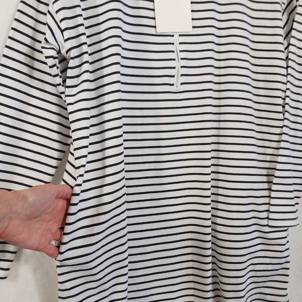 Umgee, NWT Oversized, Black and White Striped Mini Dress, Long Sleeve, Small - Picture 14 of 15